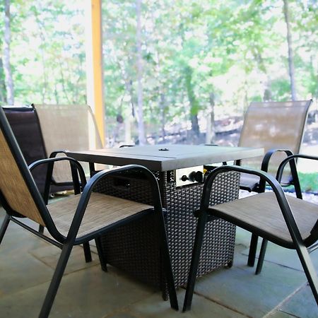 Peaceful Modern Chalet In Ellijay Esterno foto