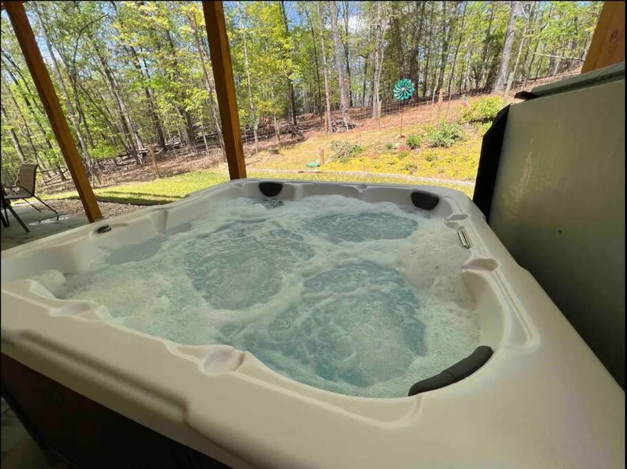 Peaceful Modern Chalet In Ellijay Esterno foto